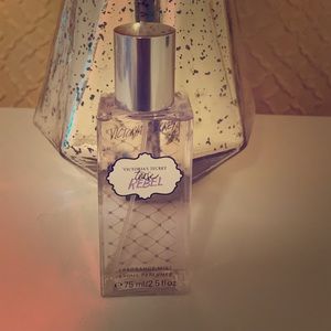 Victoria’s Secret Mini Tease Rebel Fragrance Mist
